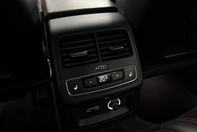  Ponuka vozidiel / Audi RS5 Coupé 2.9 TFSI quattro tiptronic - video