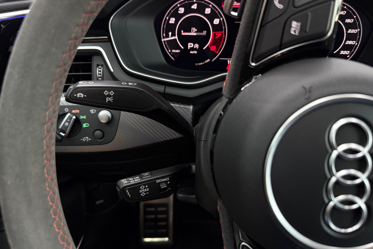 Ponuka vozidiel / Audi RS5 Coupé 2.9 TFSI quattro tiptronic - video