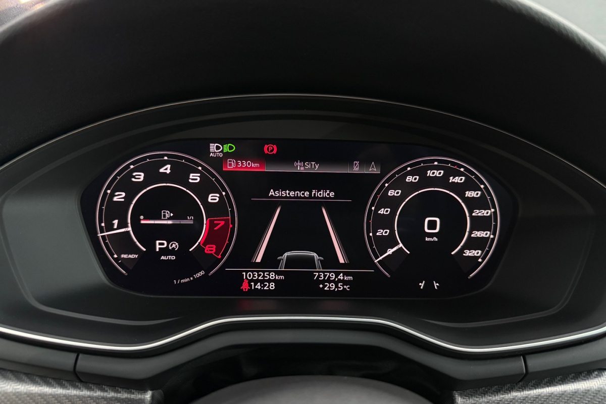 Ponuka vozidiel / Audi RS5 Coupé 2.9 TFSI quattro tiptronic - video