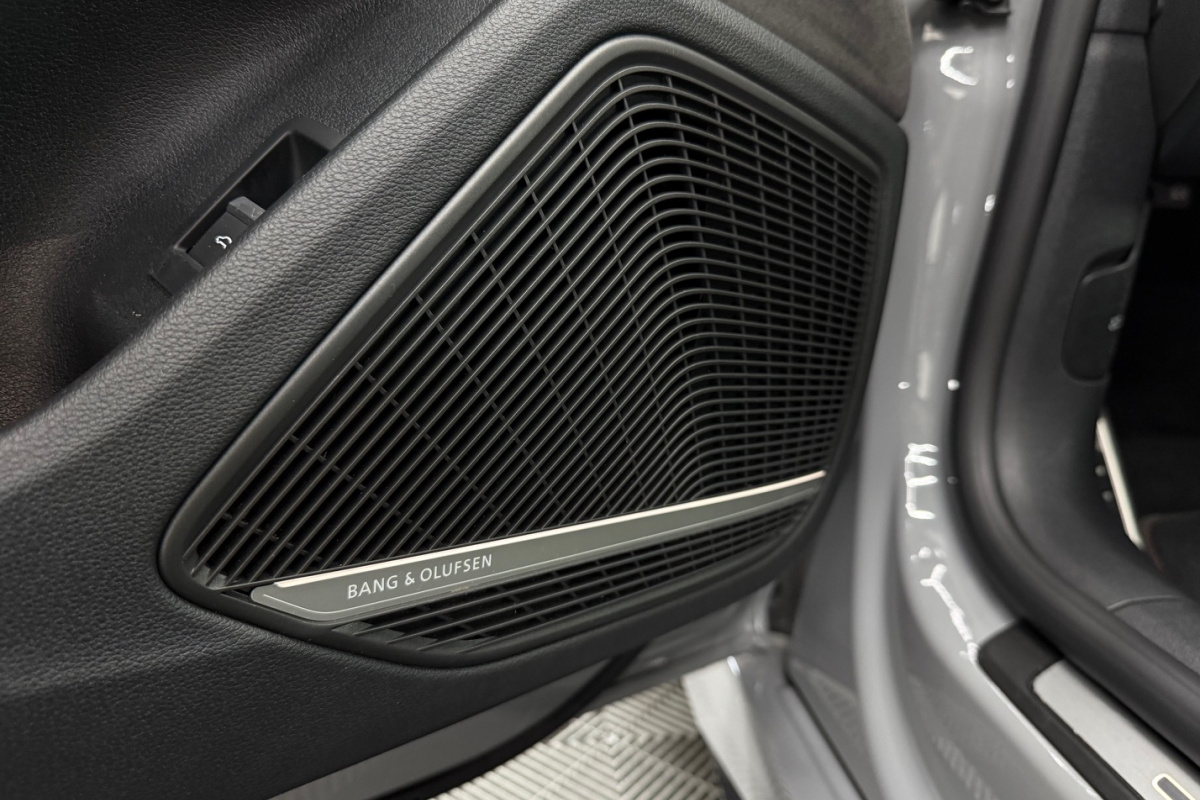 Ponuka vozidiel / Audi RS5 Coupé 2.9 TFSI quattro tiptronic - video