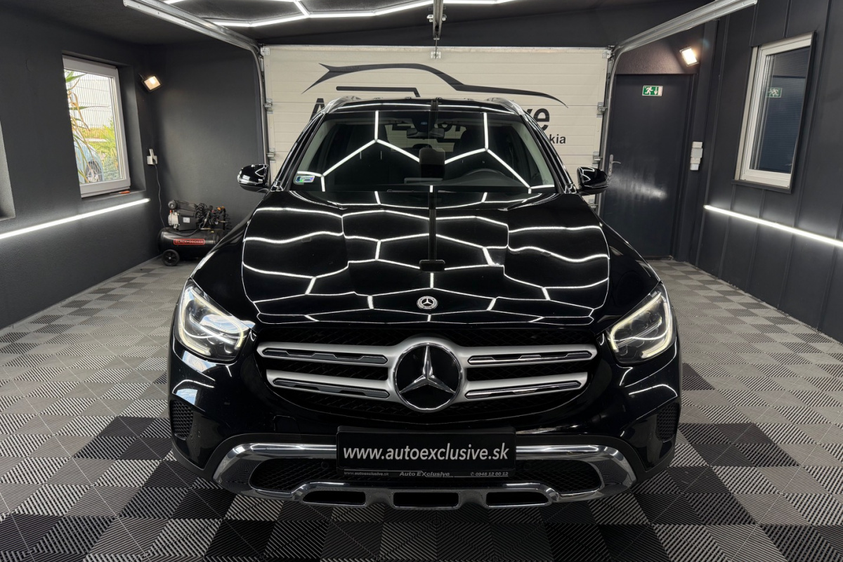 Ponuka vozidiel / Mercedes-Benz GLC SUV 200 4Matic EQ Boost - video