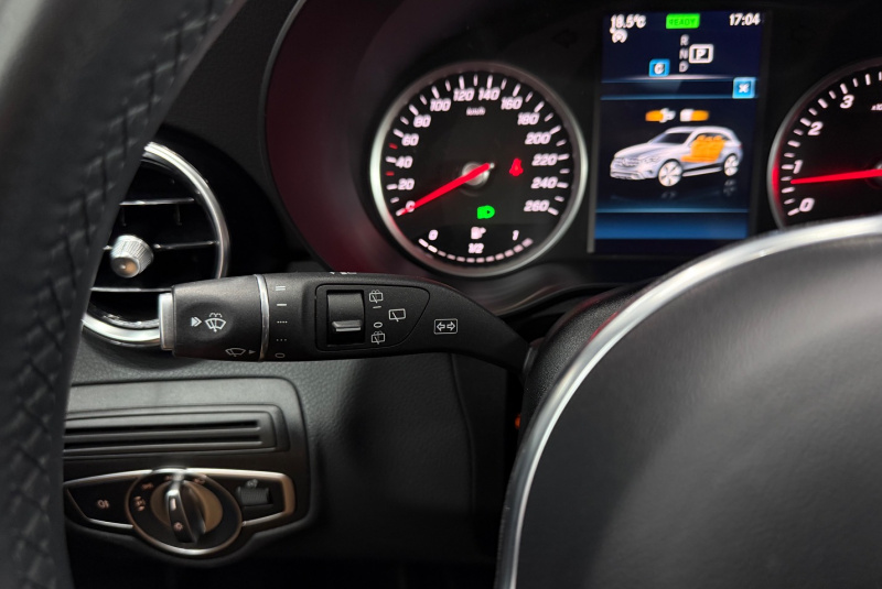  Ponuka vozidiel / Mercedes-Benz GLC SUV 200 4Matic EQ Boost - video