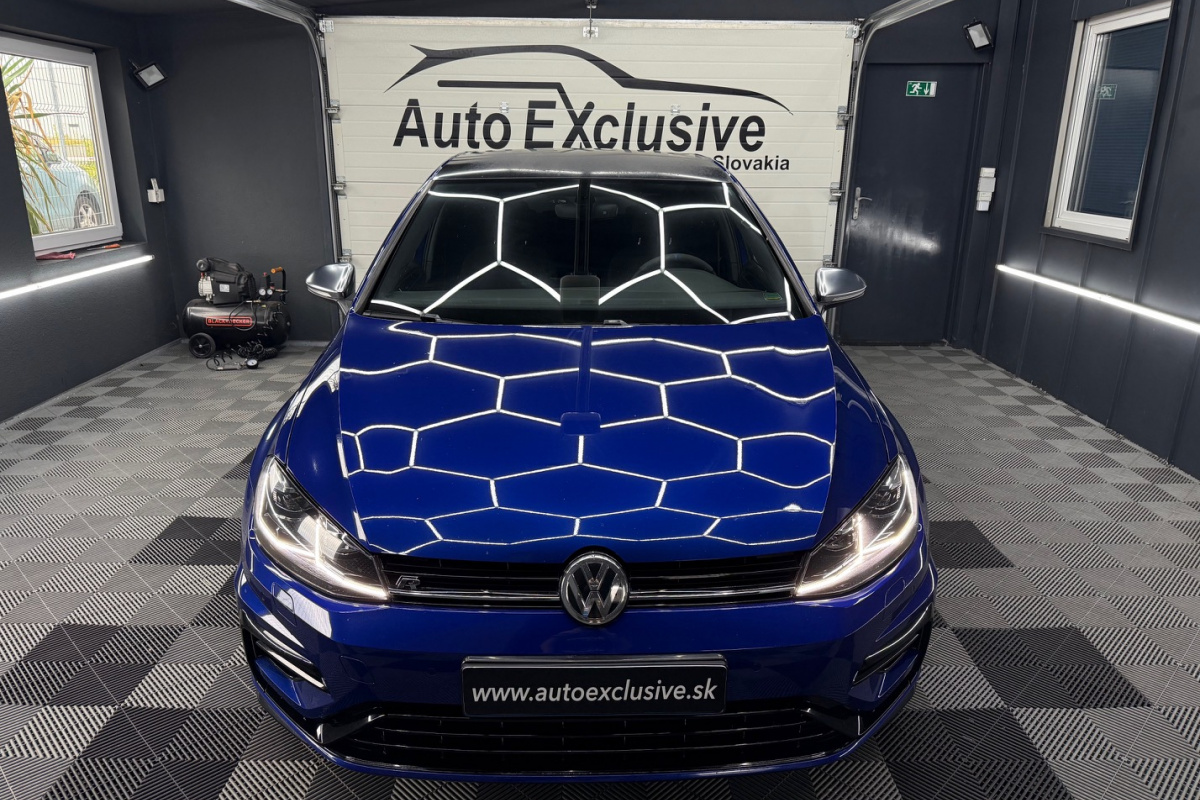 Ponuka vozidiel / Volkswagen Golf 2.0 TSI BMT R 4MOTION DSG EU6 - video