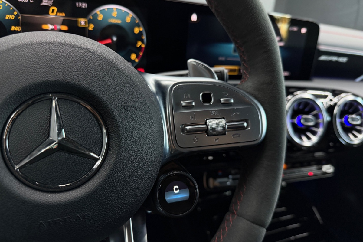 Ponuka vozidiel / Mercedes-Benz CLA Shooting Brake Mercedes-AMG SB 45 S 4MATIC A/T - video Ponuka vozidiel / Mercedes-Benz CLA Shooting Brake Mercedes-AMG SB 45 S 4MATIC A/T - video