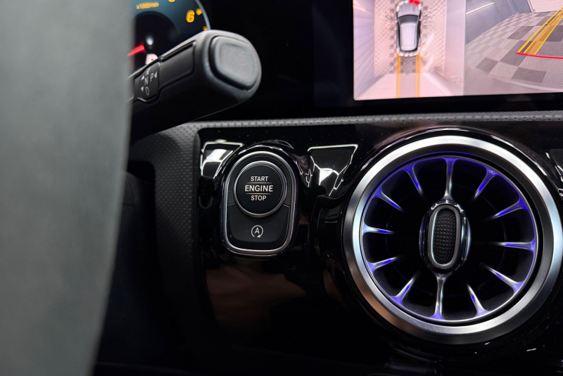 Ponuka vozidiel / Mercedes-Benz CLA Shooting Brake Mercedes-AMG SB 45 S 4MATIC A/T - video Ponuka vozidiel / Mercedes-Benz CLA Shooting Brake Mercedes-AMG SB 45 S 4MATIC A/T - video