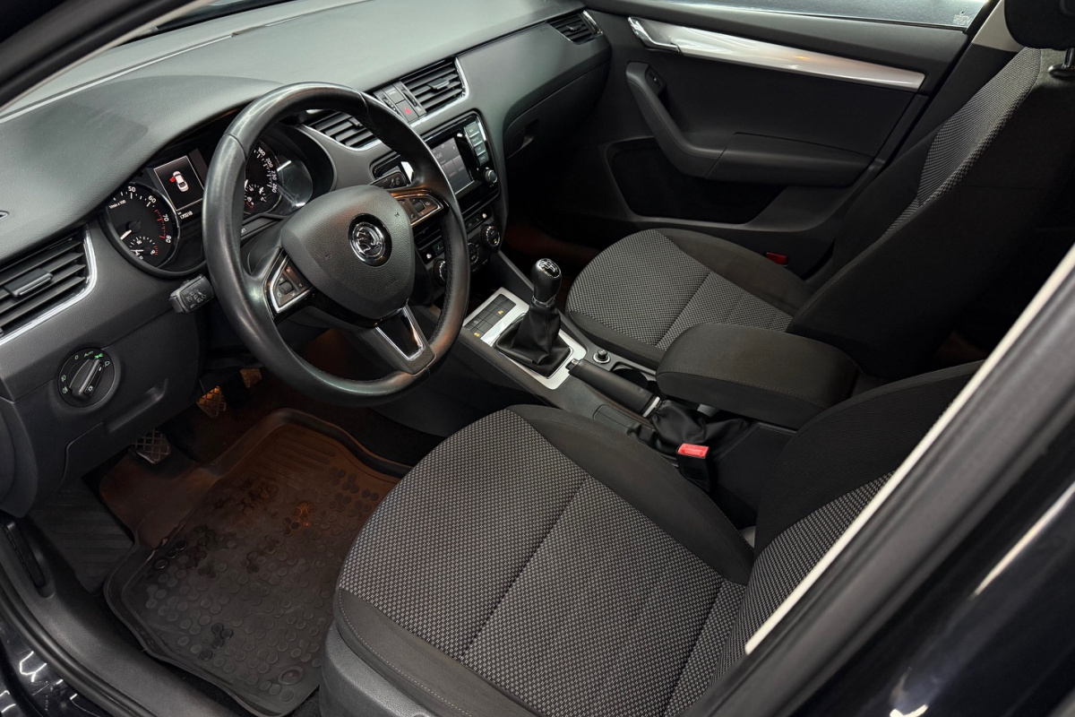 Ponuka vozidiel / Škoda Octavia 1.4 TSI Ambition - video