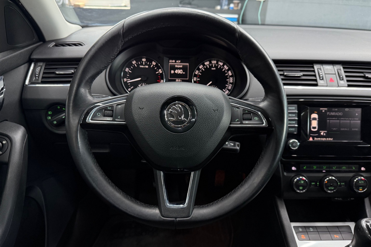 Ponuka vozidiel / Škoda Octavia 1.4 TSI Ambition - video