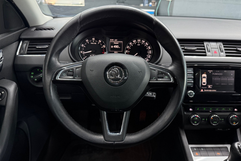  Ponuka vozidiel / Škoda Octavia 1.4 TSI Ambition - video