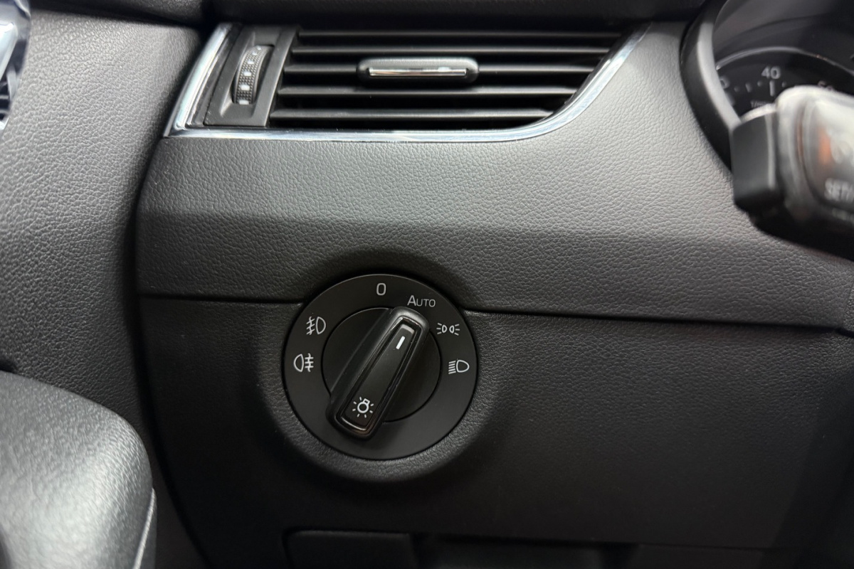 Ponuka vozidiel / Škoda Octavia 1.4 TSI Ambition - video