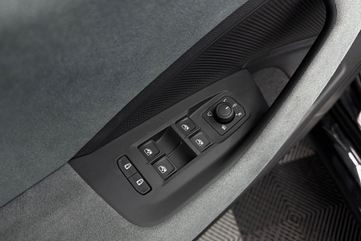 Ponuka vozidiel / Škoda Superb 2.0 TDI Style Plus 110kw AT/7 - video