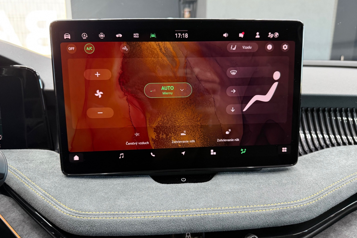 Ponuka vozidiel / Škoda Superb 2.0 TDI Style Plus 110kw AT/7 - video