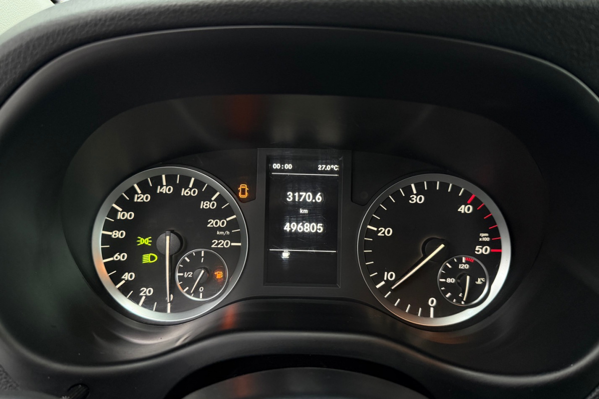 Ponuka vozidiel / Mercedes-Benz Vito 111 CDI lang - video