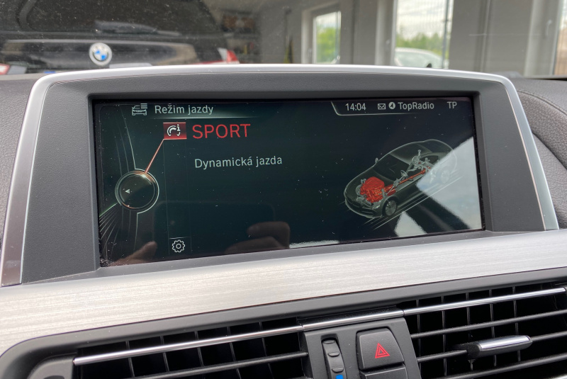 Ponuka vozidiel / BMW Rad 6 Coupé 640d xDrive M Sport - video  Ponuka vozidiel / BMW Rad 6 Coupé 640d xDrive M Sport - video