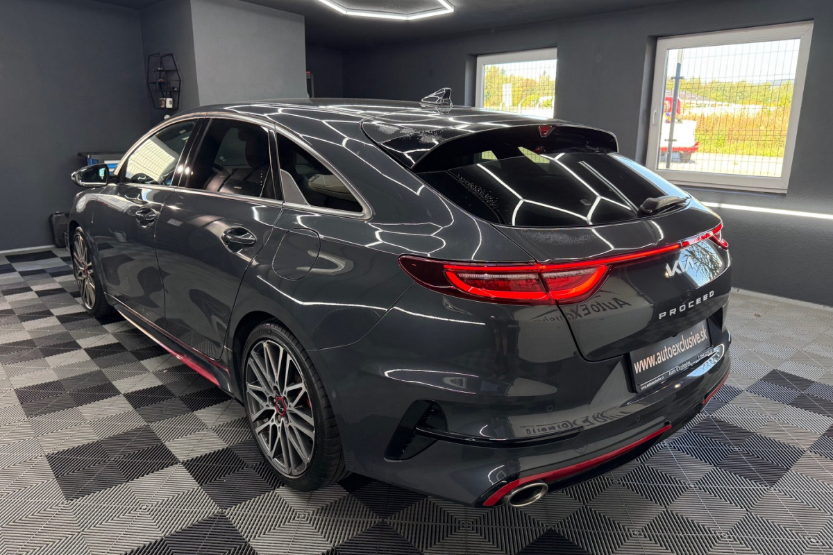 Ponuka vozidiel / Kia ProCeed 1.6 T-GDi GT A/T - video