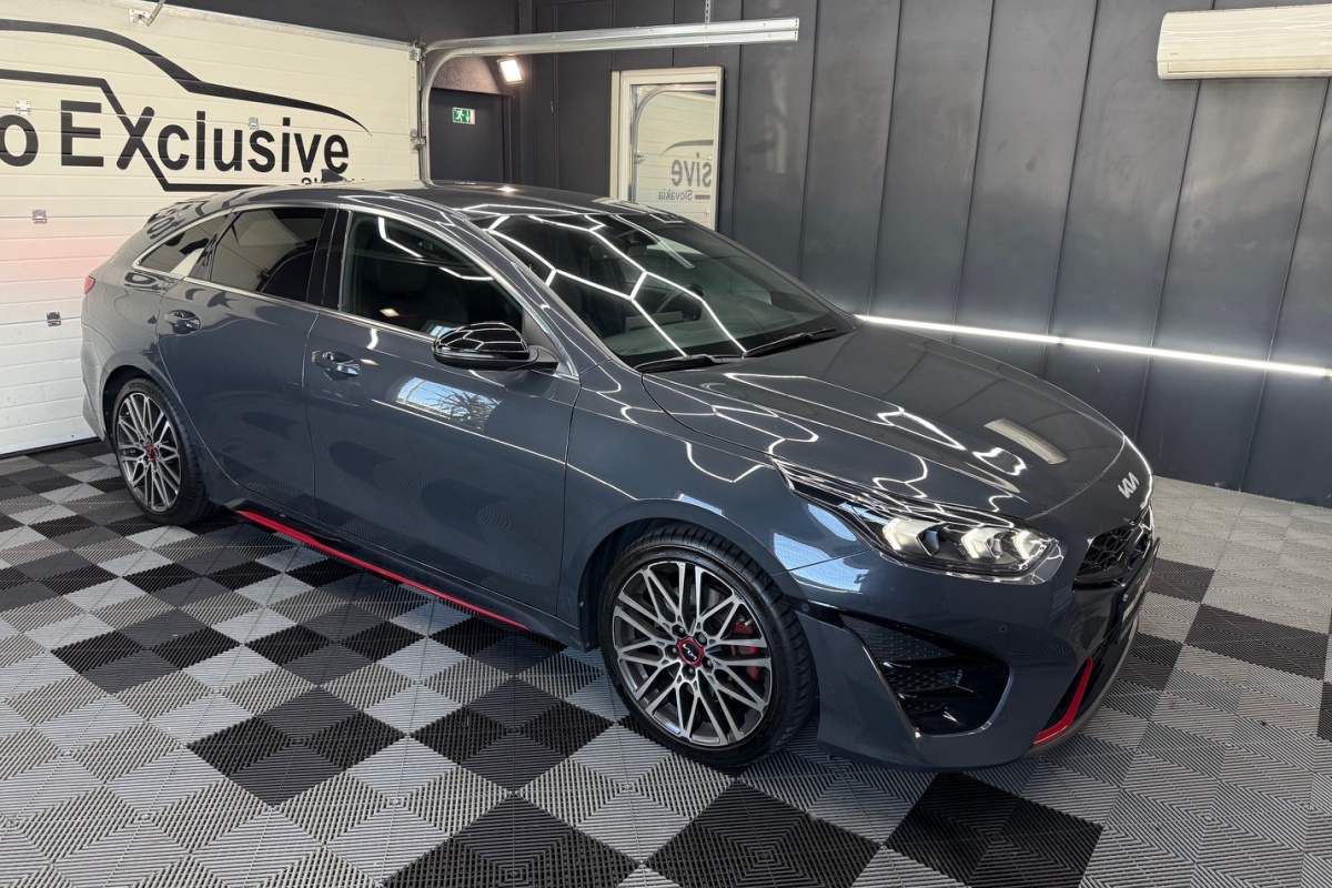Ponuka vozidiel / Kia ProCeed 1.6 T-GDi GT A/T - video