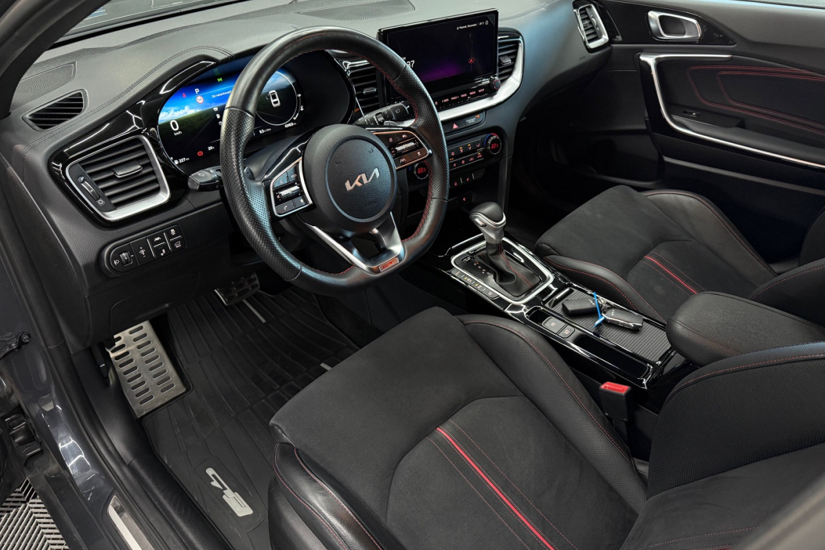 Ponuka vozidiel / Kia ProCeed 1.6 T-GDi GT A/T - video