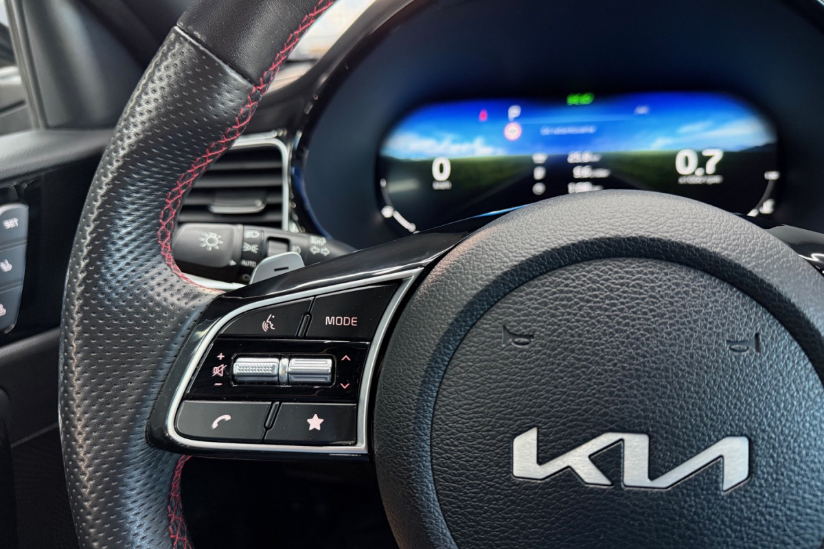 Ponuka vozidiel / Kia ProCeed 1.6 T-GDi GT A/T - video