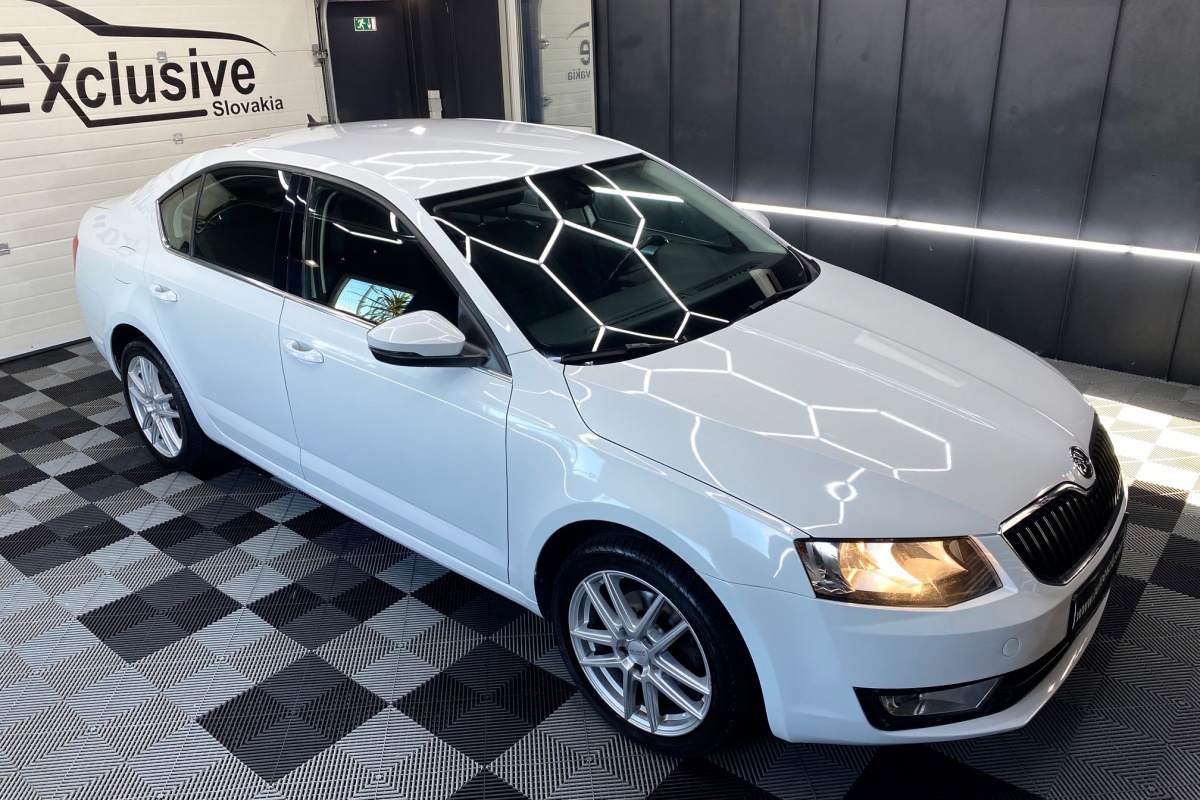 Ponuka vozidiel / Škoda Octavia 1.6 TDI Style DSG - video