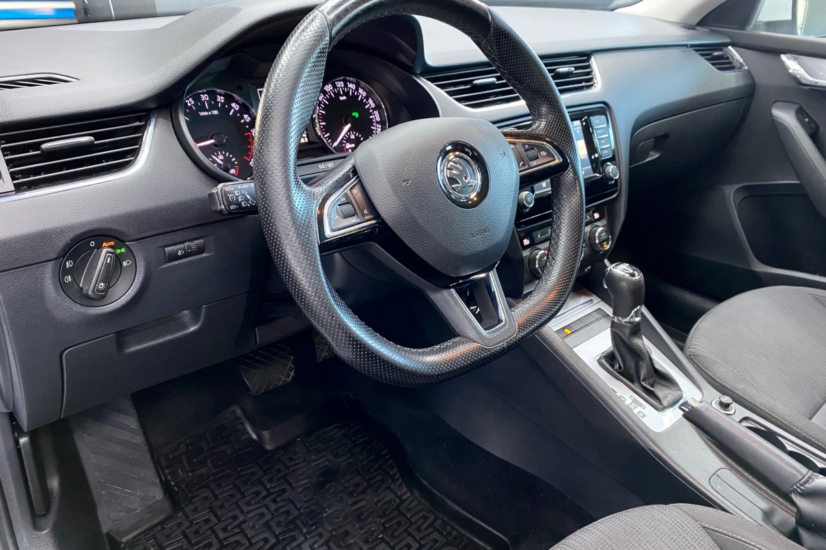 Ponuka vozidiel / Škoda Octavia 1.6 TDI Style DSG - video