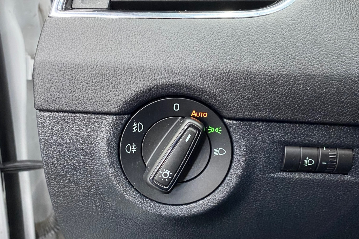 Ponuka vozidiel / Škoda Octavia 1.6 TDI Style DSG - video
