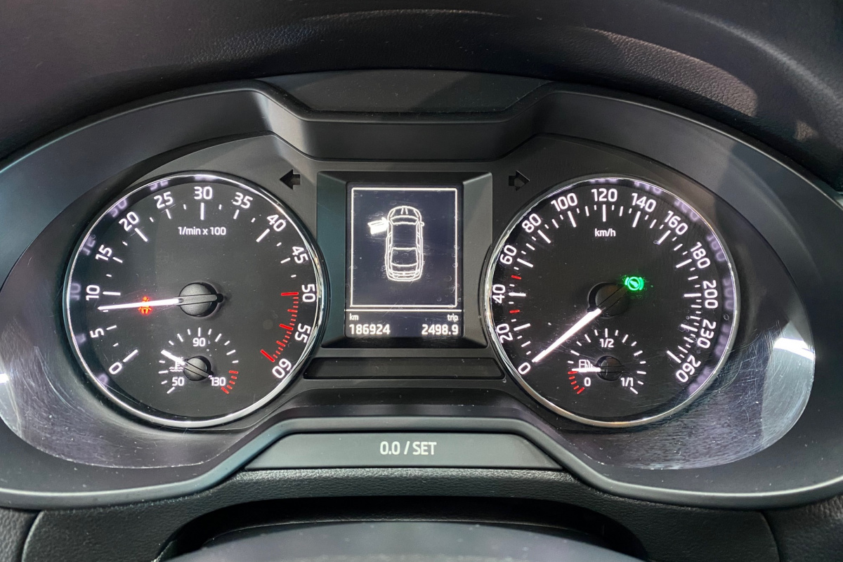 Ponuka vozidiel / Škoda Octavia 1.6 TDI Style DSG - video
