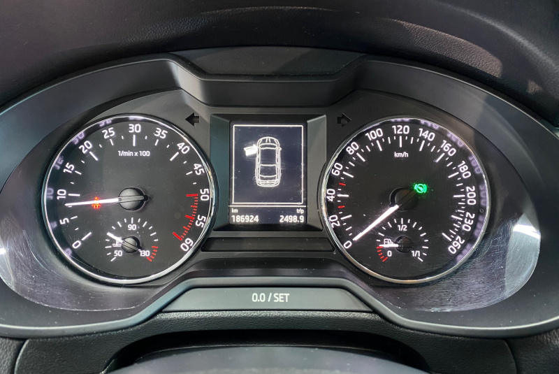  Ponuka vozidiel / Škoda Octavia 1.6 TDI Style DSG - video