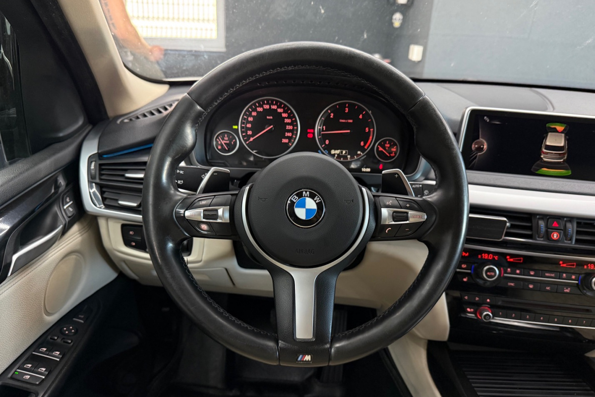 Ponuka vozidiel / BMW X5 xDrive30d A/T - video