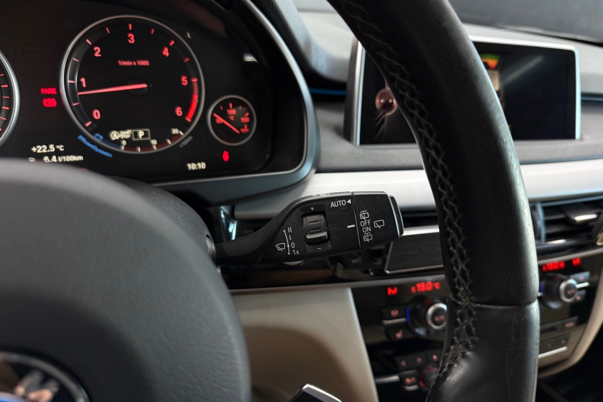 Ponuka vozidiel / BMW X5 xDrive30d A/T - video