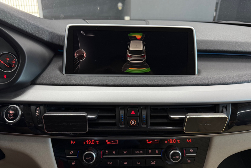  Ponuka vozidiel / BMW X5 xDrive30d A/T - video