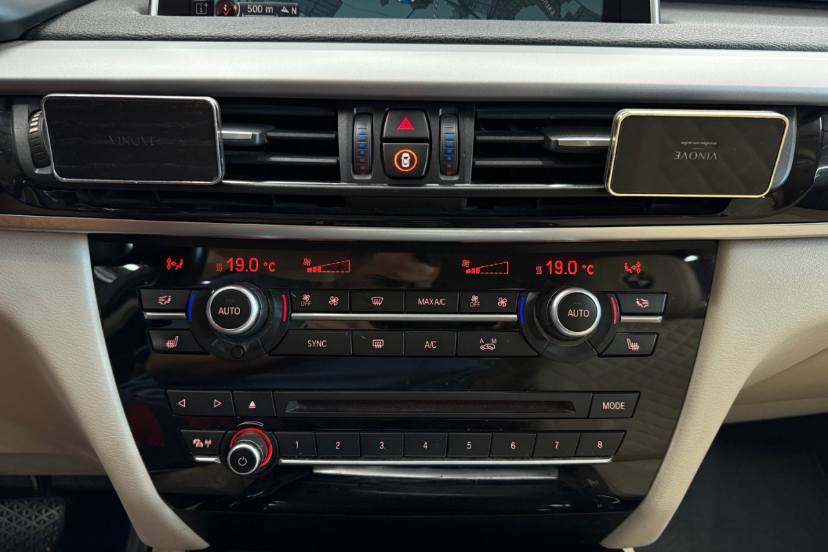 Ponuka vozidiel / BMW X5 xDrive30d A/T - video
