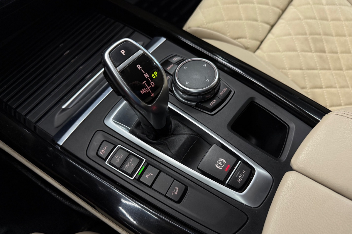 Ponuka vozidiel / BMW X5 xDrive30d A/T - video