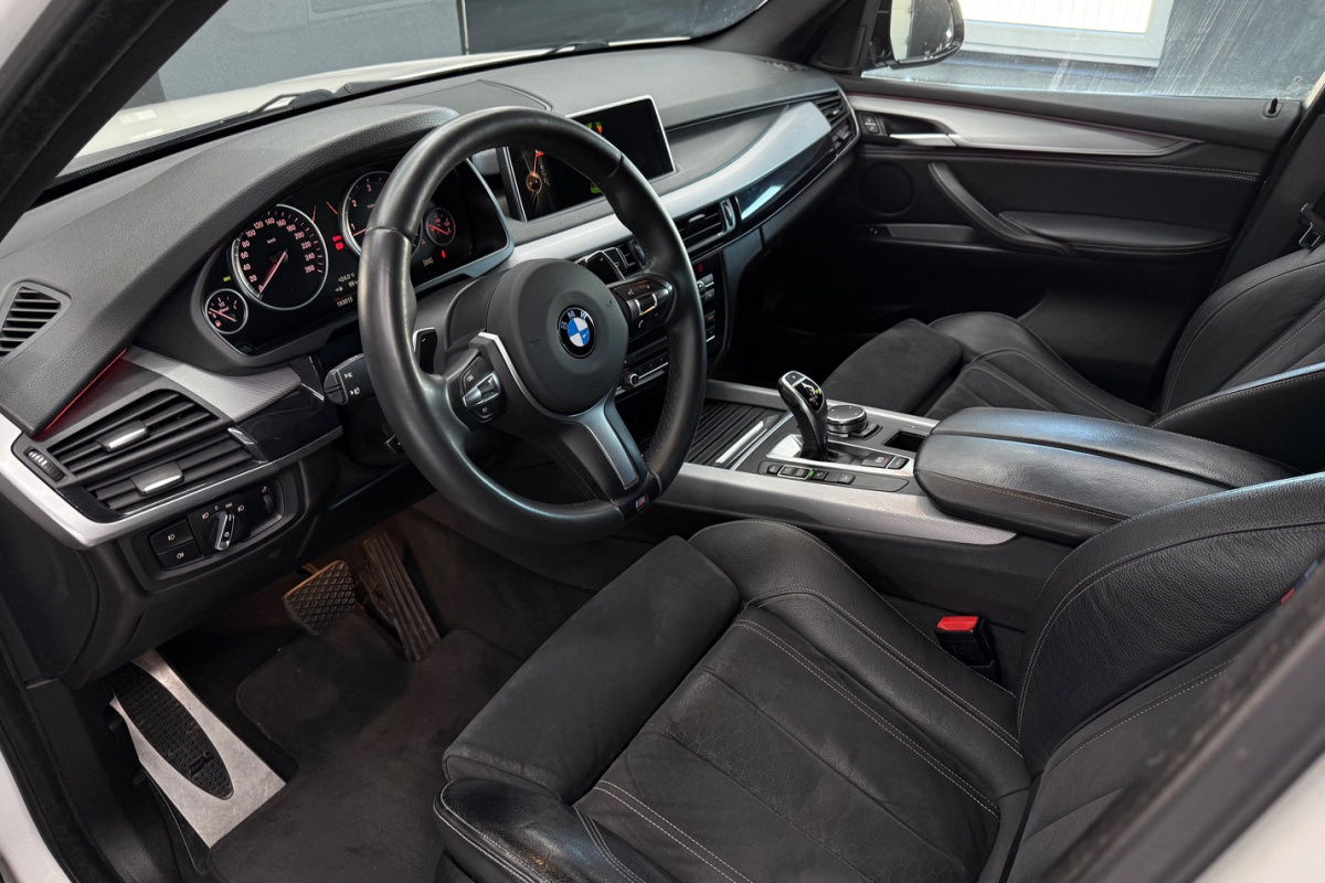 Ponuka vozidiel / BMW X5 XDrive30d A/T  - video