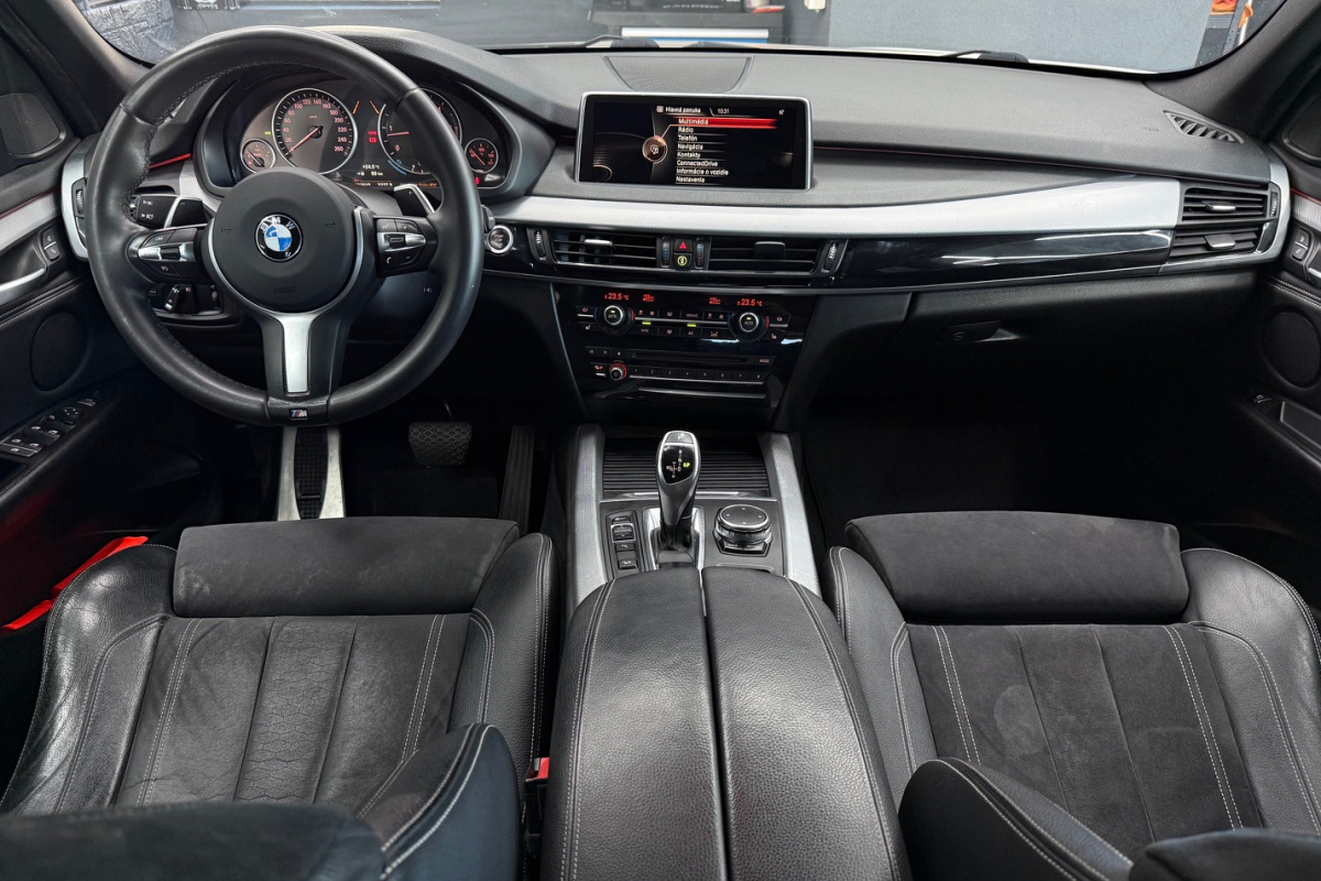 Ponuka vozidiel / BMW X5 XDrive30d A/T  - video
