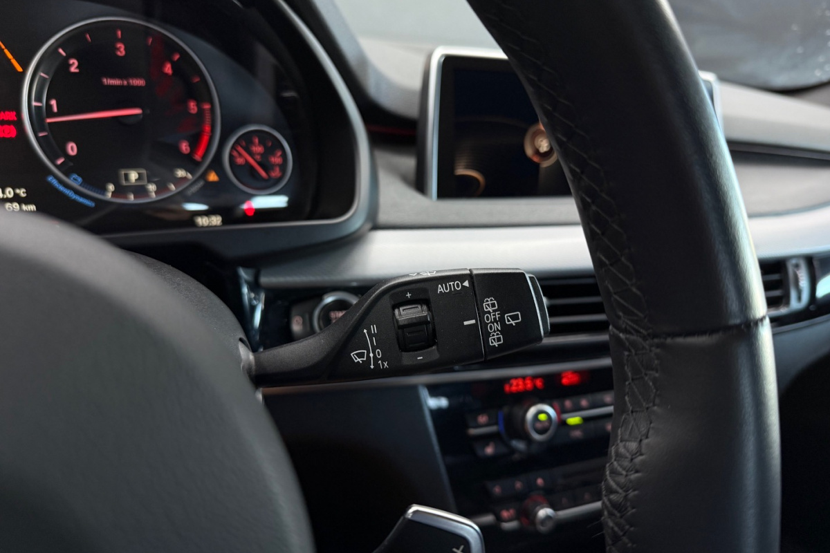 Ponuka vozidiel / BMW X5 XDrive30d A/T  - video