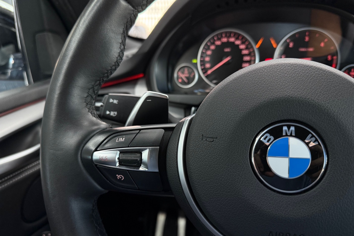 Ponuka vozidiel / BMW X5 XDrive30d A/T  - video