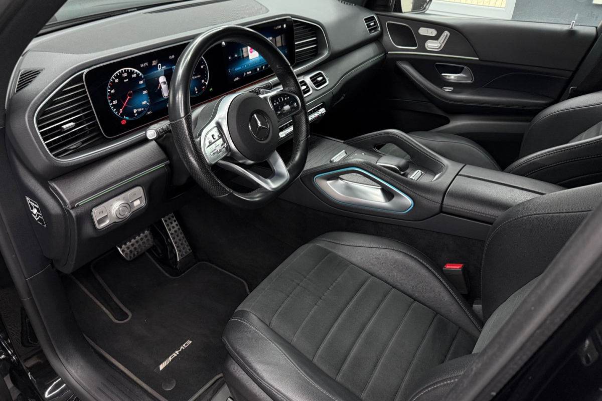 Ponuka vozidiel / Mercedes-Benz GLE SUV 400 d 4MATIC A/T - video