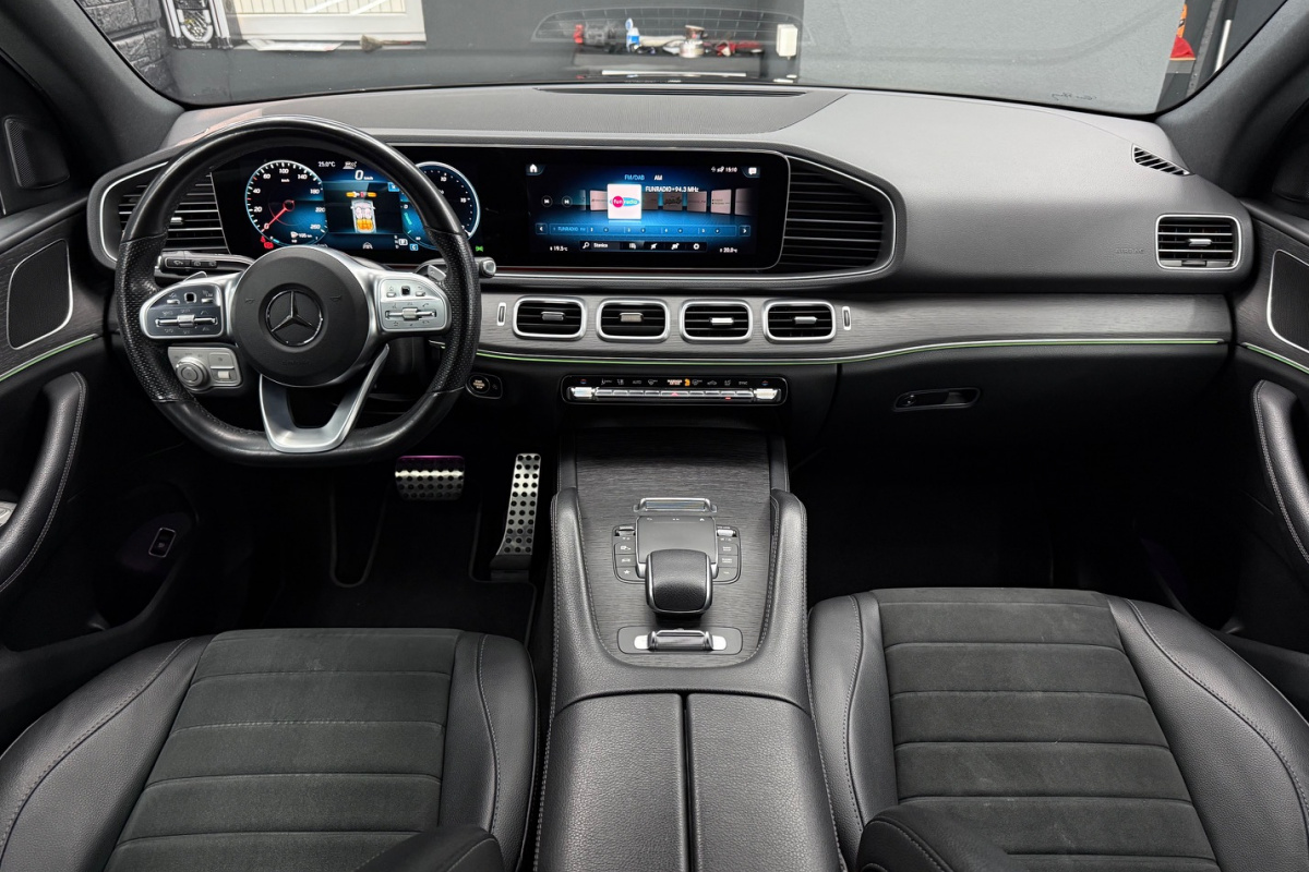 Ponuka vozidiel / Mercedes-Benz GLE SUV 400 d 4MATIC A/T - video