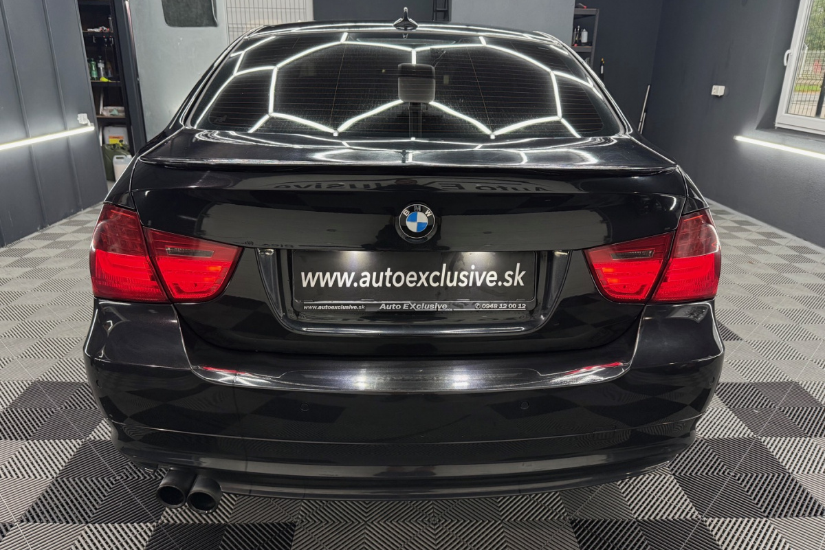 Ponuka vozidiel / BMW Rad 3 330d xDrive A/T - video
