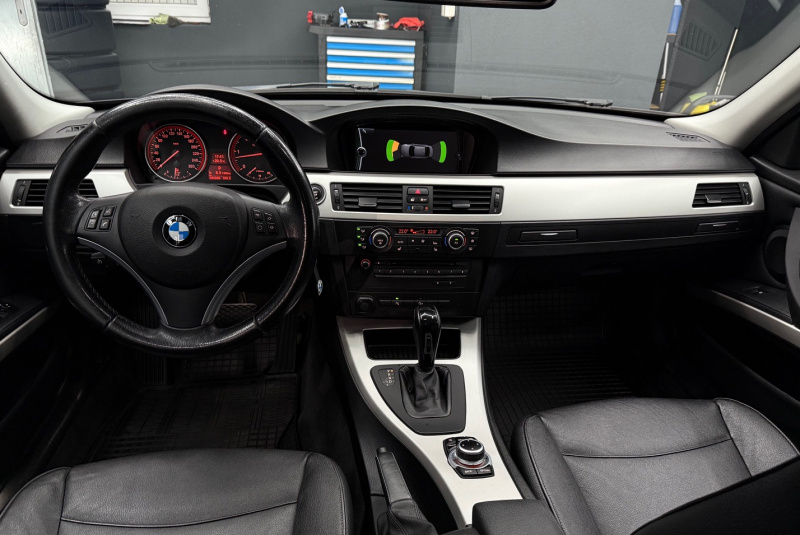  Ponuka vozidiel / BMW Rad 3 330d xDrive A/T - video