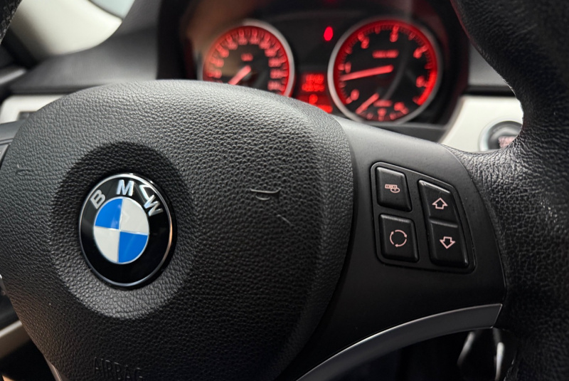  Ponuka vozidiel / BMW Rad 3 330d xDrive A/T - video