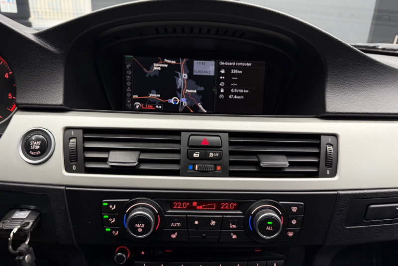  Ponuka vozidiel / BMW Rad 3 330d xDrive A/T - video
