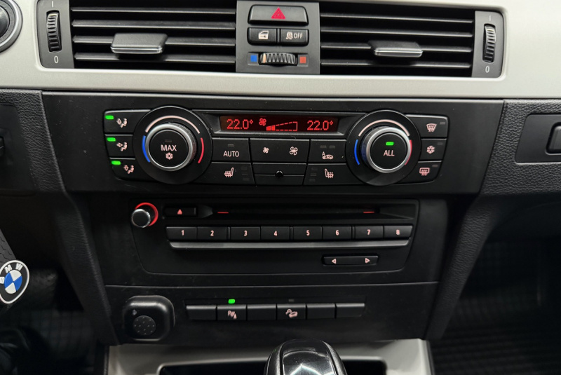 Ponuka vozidiel / BMW Rad 3 330d xDrive A/T - video