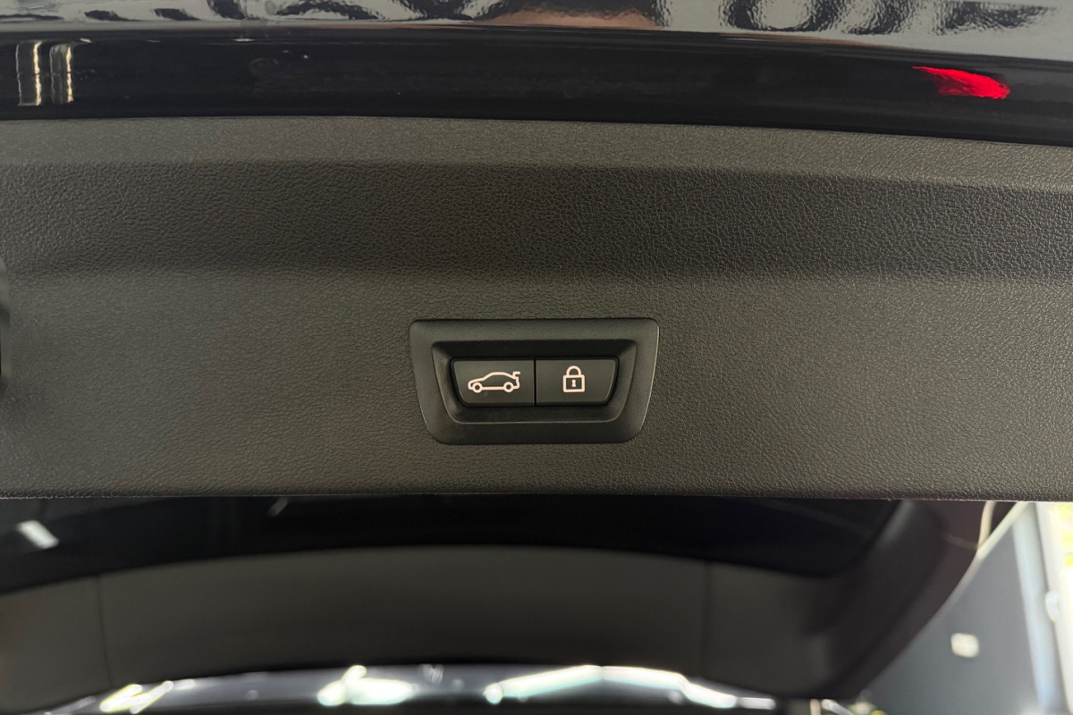 Ponuka vozidiel / BMW X3 M40i A/T - video Ponuka vozidiel / BMW X3 M40i A/T - video