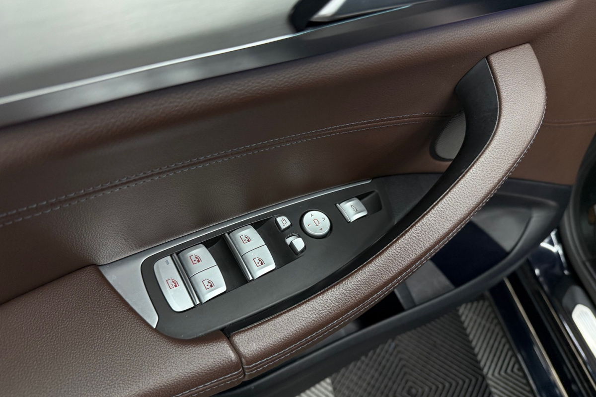 Ponuka vozidiel / BMW X3 M40i A/T - video Ponuka vozidiel / BMW X3 M40i A/T - video