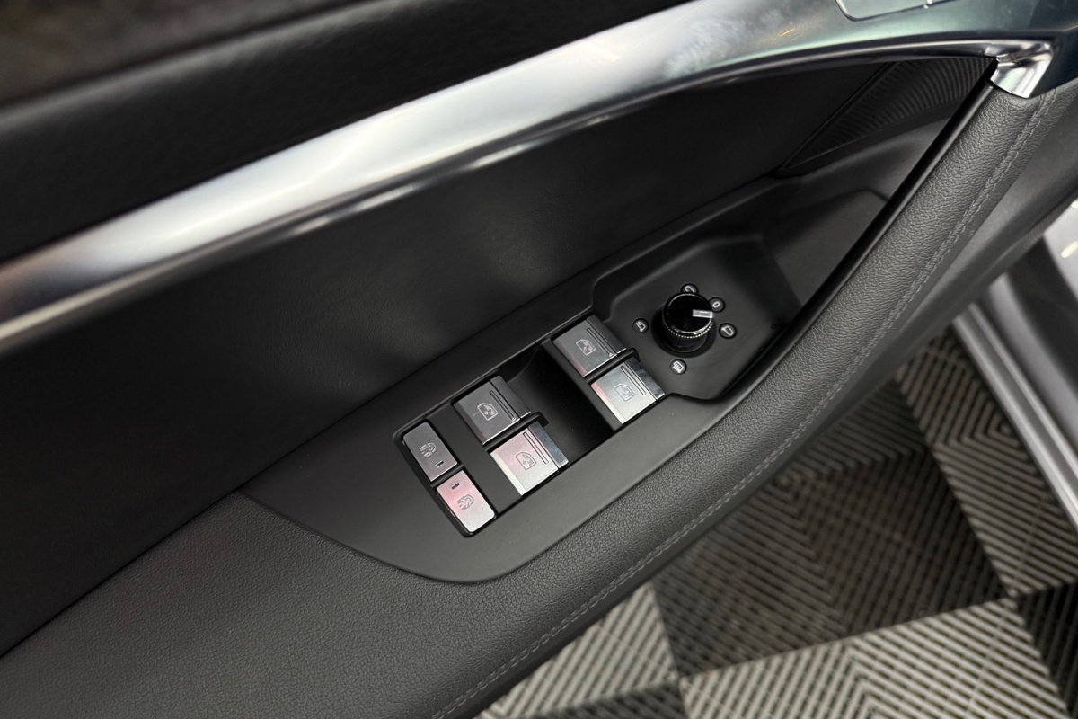 Ponuka vozidiel / Audi A6 50 3.0 TDI mHEV Design quattro tiptronic - video