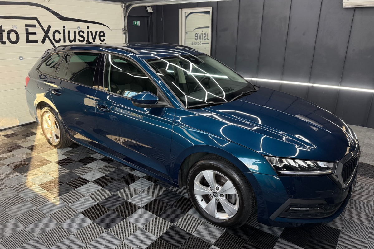Ponuka vozidiel / Škoda Octavia Combi 2.0 TDI Ambition DSG - video