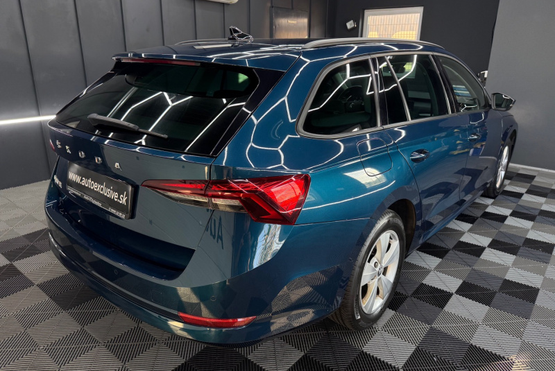  Ponuka vozidiel / Škoda Octavia Combi 2.0 TDI Ambition DSG - video