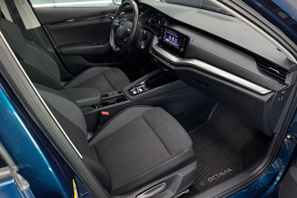 Ponuka vozidiel / Škoda Octavia Combi 2.0 TDI Ambition DSG - video
