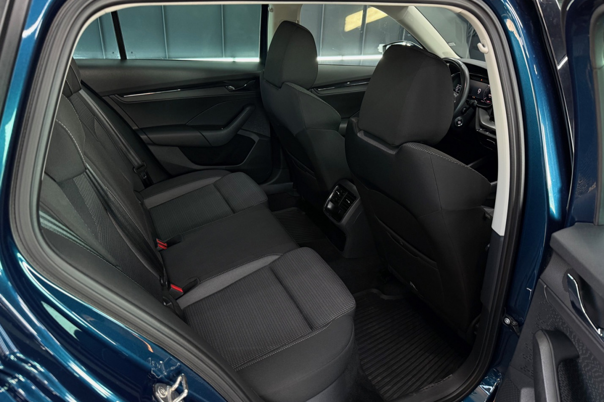 Ponuka vozidiel / Škoda Octavia Combi 2.0 TDI Ambition DSG - video