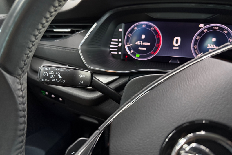  Ponuka vozidiel / Škoda Octavia Combi 2.0 TDI Ambition DSG - video